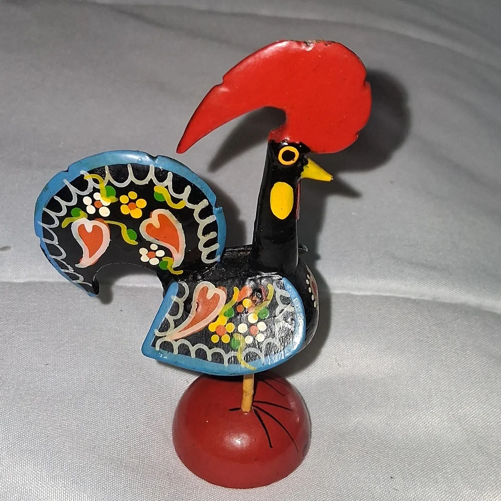 Wooden Rooster - Picture 2 of 8